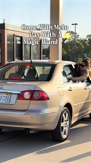 I feel like a princess with this 3D printed magical debit card holder!!! #magicwand #magic #wand #3dprinted #bibbidibobbidiboo