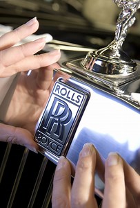 Video: How much rust can a 50-year old, £4k Rolls-Royce Shadow hide?