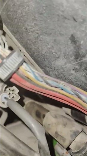 Nissan urvan camshaft position sensor location 📍