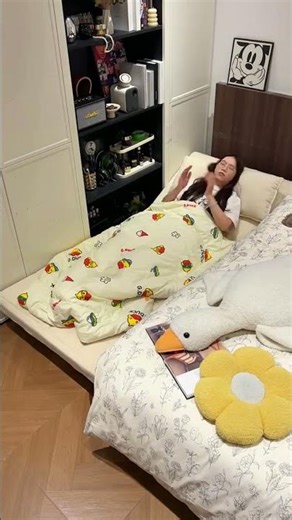 コンパクトな一人用折りたたみソファベッド｜省スペース＆多段階リクライニングでどこでも活躍｜省スペース家具 MUTUKISHOP #home #ホーム #インテリア #shorts #sofa