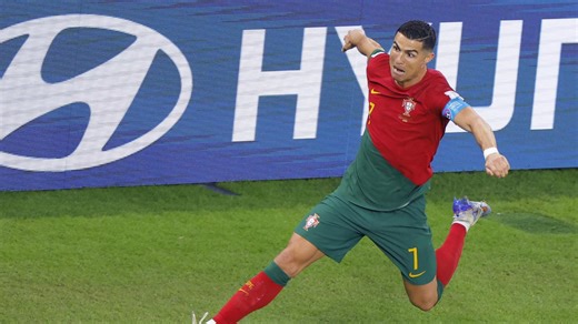 Mondial 2022 : Cristiano Ronaldo premier joueur à marquer lors de cinq Coupes du monde différentes