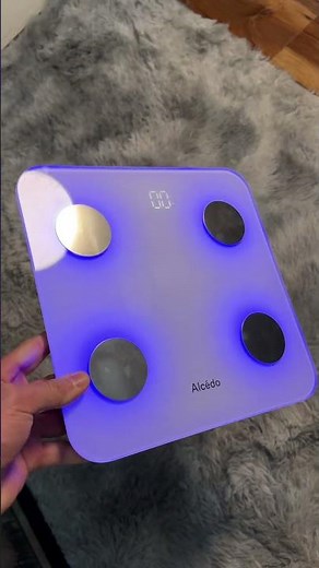 The best smart scale of all time? And it lights up? #rgb #scale #smartscale