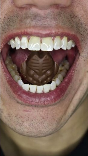 ASMR | Ultraman Alien Baltan Chocolate Bite #DoctorTristanPeh #ASMR #Ultraman #AlienBaltan #Japan