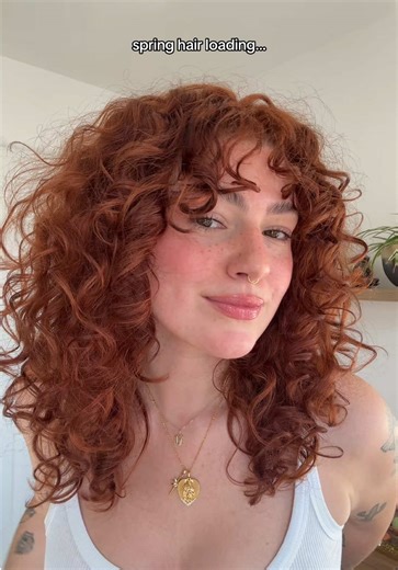 copper for spring?! groundbreaking #hairtransition #curlyhair #copperhair #curlybangs