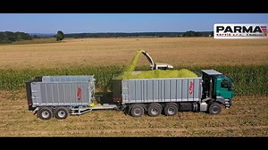 🆕Představujeme nové video🎞 a vozidlo TATRA PHOENIX ve verzi #agrotruck🚜 našeho dealera PARMA servis sro a unikátní řešení soupravy se zemědělskou nástavbou společnosti FLIEGL💯 Celkový objem této soupravy činí neskutečných 60m3😮👍 Její součástí je dvouosý tandemový mimochodný přívěs. Díky výkyvné oji a celkovému vybočení přívěsu lze vykládat obě nástavby najednou bez nutnosti rozpřažení soupravy‼️ 🆒Toto řešení tedy nabízí vyšší efektivitu dopravy, spojení jednoho podvozku s více nástavbami,