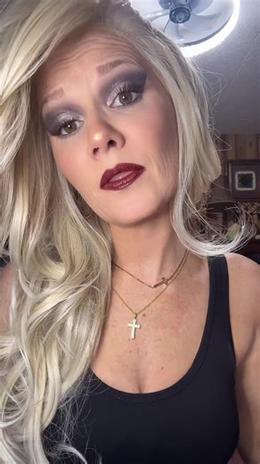 Stunning Smokey Eye Transition Tutorial