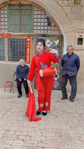 Vibrant Waist Drumming by Girls in Shaanxi: A Cultural Journey