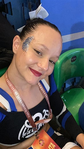 Bárbara Fernanda | Treinadora on Instagram: "No day 2 os gritos são piores #cheer #cheerfest #competition #campeonato"