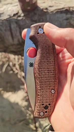 Exploring the Spyderco Shaman S90V Knife Features