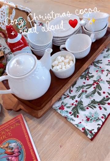 Nutcracker Mouse Tea Time: A Memorable Read-Aloud