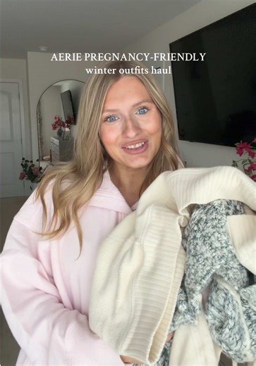 Aerie Pregnancy-Friendly Winter Outfit Ideas
