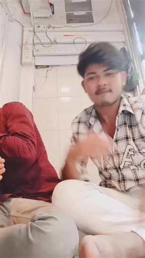 Md Samile on Instagram: "Ek baat pooc😭😭🥺hh liye Kaun HAL Mein kareja ke Pipra lete Jaiye Rumal mein #💔😢🥀😭🙏😔🤝🥀💯☹️😔💔💔😢💯🥀😭"