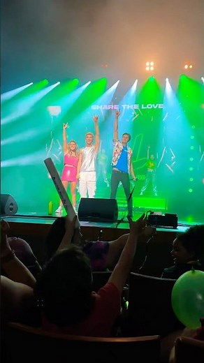Sharer Fam performs SHARE THE LOVE LIVE for the first time ever…