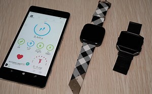 Fitbit versa2 与 blaze对比 曾经的智能手表第一 如今被收购 新款手表到底如何呢