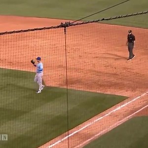 This is one of the most bizarre plays that I have ever seen 👀😳 via: Minor League Baseball | Baseballer