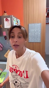 Un po' minestra, un po' risotto. Con i primi freddi, cosa c'è di meglio di un bel piatto di Risi e Bisi | Benedetta Parodi