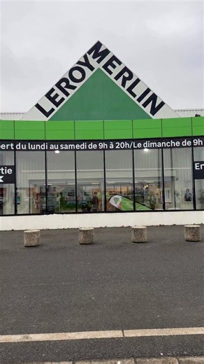 IKEA Pax Hack 💡 Saviez-vous qu’avec les charnières d’origine, impossible d’ajouter un vrai tiroir (à part une corbeille coulissante, pas super pratique 🙈) ? Eh bien, j’ai trouvé une astuce toute simple pour contourner le problème et installer un vrai tiroir ! . . . . #ikea #ikeahack #ikeahome #ikeafinds #interior #hack #diy #decor #diyideas #inspiration #inspo #organizer #organisation #ordnung #ordnungssystem #homediy #hack #tricks #fy #foryoupage #fyp #viralvideos #homedesign #interiordesign 