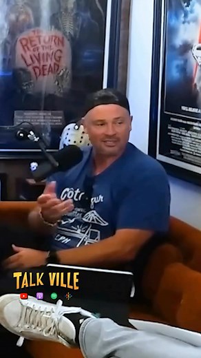 10K views · 333 reactions |  When Smallville decided to light up during an episode - - #Smallville #talkvillepodcast #tomwelling #michaelrosenbaum #season7 #smallville #talkville #kristinkreuk #ericadurance #alainahuffman #lauravandervoort #damnwhosthat #onerepublic #clarkandlana #justiceleague #comiccon #directing #clones #loislane #kryptonite #recaprap #eminem #Season #Smallville? #judaspriest #shipblasting #LauraVandervoort #Bizarro #Bizarro. #babylex | Talk Ville Podcast | Facebook