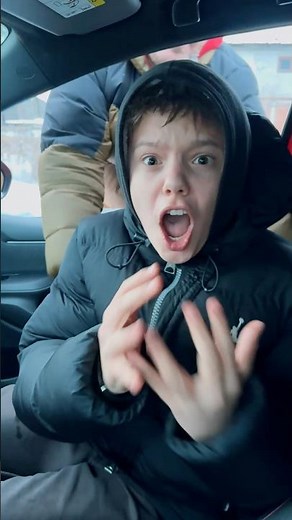 FAIL SNOWBALL PRANK ❄️ 🤣