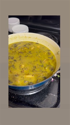 Candi Jackson | Single Life! Who needs flowers and chocolate when you’ve got a can of paint?!! 💐💕🤪❤️ | Instagram