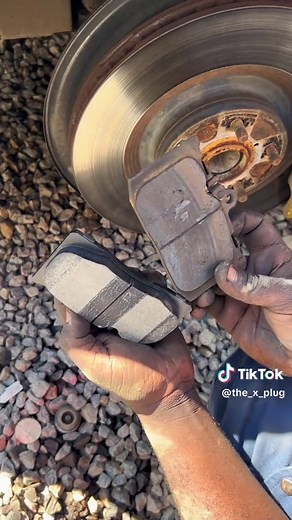 Brake Pad Change for Toyota Mark X – The X Plug