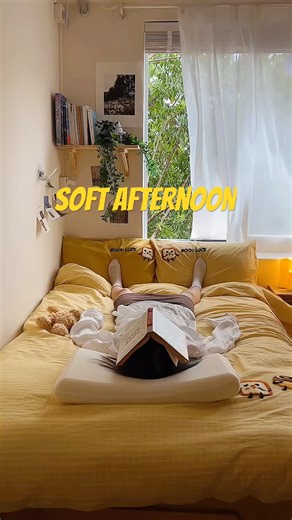 Cozy Bed Reading | Soft Afternoon Light #cozylitteroom #relaxing #softlife #aestheticroom