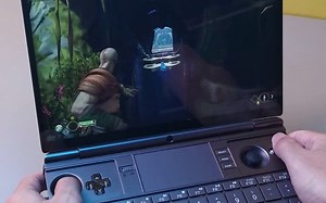 GPD官方-Win max 2安运行steam os系统玩战神4，可以哦！电脑 掌机
