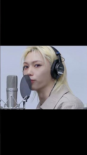 'STRAY KİDS'-'Chk chk boom' live performance•@StrayKids @K-pop.World.Official #shorts