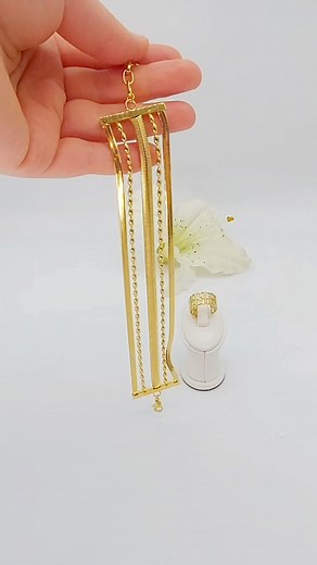 15K views · 215 reactions | عندك مناسبة عيد الام ومحتاره شن تاخدي  عندناةعروووض جميلة وانيقة ♥️ تسليم فوري للحجز مراسلتنا على بريد الصفحة او الواتساب 091-6532924 091-5996870 | فرست ليدي للاكسسوارات First Lady Accessories | Facebook