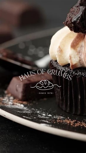 Minimal logo for Haus of Crumbles. “Where every crumb feels like home” #logo #canva #marketing #branding #design