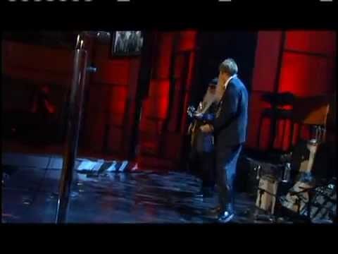 ZZ Top perform at the 2004 Rock and Roll Hall of Fame Inductions