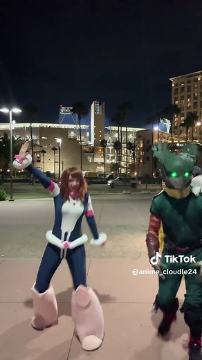 Uraraka & Deku Twin Cosplay — My Hero Academia San Diego