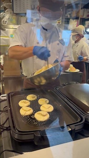 沖繩 #幸福鬆餅 製作過程 Okinawa pancakes