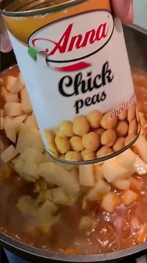 Chicken Bunny Chow ... To die for ! Traditional Recipes