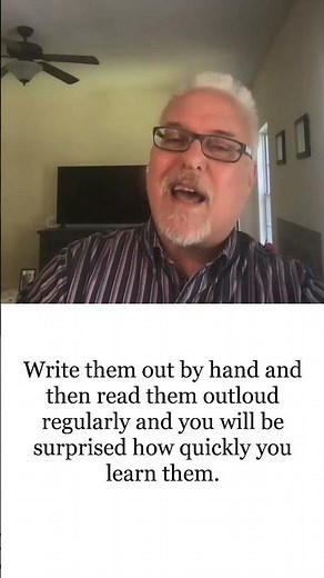 Learn Latin in One Minute with Dr. Massey: 2nd Declension Nouns