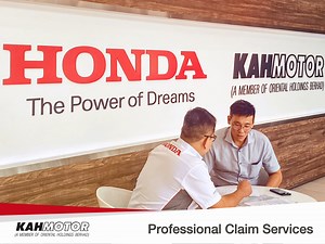 Unsure of what to do in an accident? Kah Motor is your one-stop location for professional accident claim services and Honda-certified body repair. Enjoy peace of mind with a team assisting you from start to end, from accident reporting & insurance claim-related matters, with your car handled only by expert Honda-certified technicians using Honda Genuine Parts, ensuring the best workmanship and quality for your car. To learn more about our body repair and accident claim services visit us at https