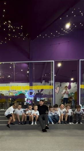 @fsc_chernivtsi_2018 on Instagram: "Привіт! 👋 Ми — ФСК Чернівці 2018 💙🤍⚽ Ми тільки починаємо свій футбольний шлях, але вже вміємо: ⚽ грати командою 😊 підтримувати одне одного 🏃‍♂️ старатися на кожному тренуванні! Наш тренер @_rudych — поруч, щоб навчати, підтримувати і допомагати маленьким мріям рости 🤍 Футбол для нас — це не лише гра, а дружба, радість і перші перемоги 🏆 Раді знайомству! 💙🤍 Попереду — багато цікавого ⚽😊 Підтримайте нас ♥️"