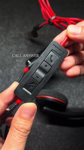 Plantronics Blackwire C3220 USB headset #shorts #unboxing #plantronics #desksetup #wfh #lifestyle