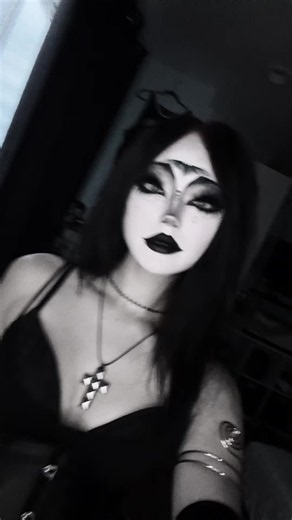 🦇🖤 #goth #makeup #witch #fyp #viral | Goth Makeup Look