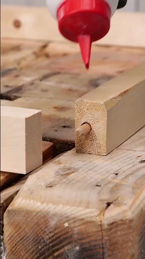 Amazing DIY table out of pallet blocks and epoxy resin! #woodmood #woodworking