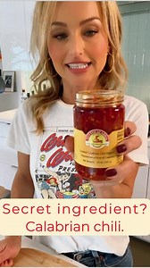 142K views · 3.2K reactions | My fav secret ingredient: Calabrian chili paste! Toss it w/pasta for a simple dish with loads of flavor! https://giadzy.com/recipes/calabrian-chili-pasta-giada-de-laurentiis/ | Giada De Laurentiis | Facebook