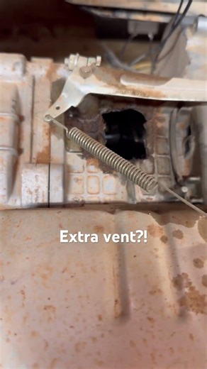 Free vent?! Or a sight glass with no glass? #blownmotor #newwindow #nooil #generac #generator