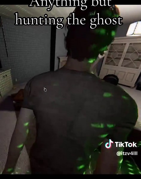 Explore Ghost Hunting Techniques in Phasmophobia