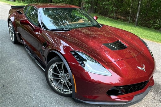2,200-Mile 2019 Chevrolet Corvette Grand Sport Coupe 2LT