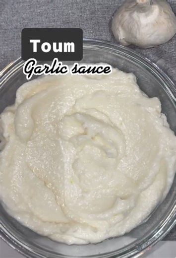 Homemade garlic sauce