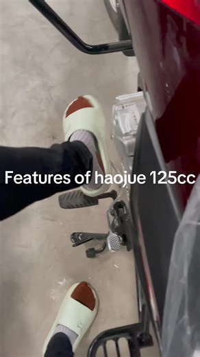 Experience the Power of the Haojue 125cc Motorcycle