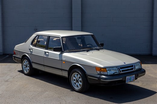 No Reserve: 1992 Saab 900 Sedan 5-Speed