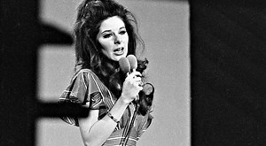 The Mysterious Disappearance Of Bobbie Gentry And Her Secret Life