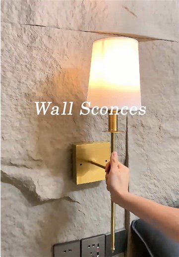 This wall lamp is super cool! You don't need to do any wiring for it. It's rechargeable, and the color can be changed to many different ones. It even comes with a remote control. So you don t have to get up to turn it off. It's really convenient and awesome! #walllight #lamp #interiordesign #light