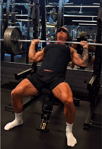 Overhead Press Techniques and Tips for Strength Training